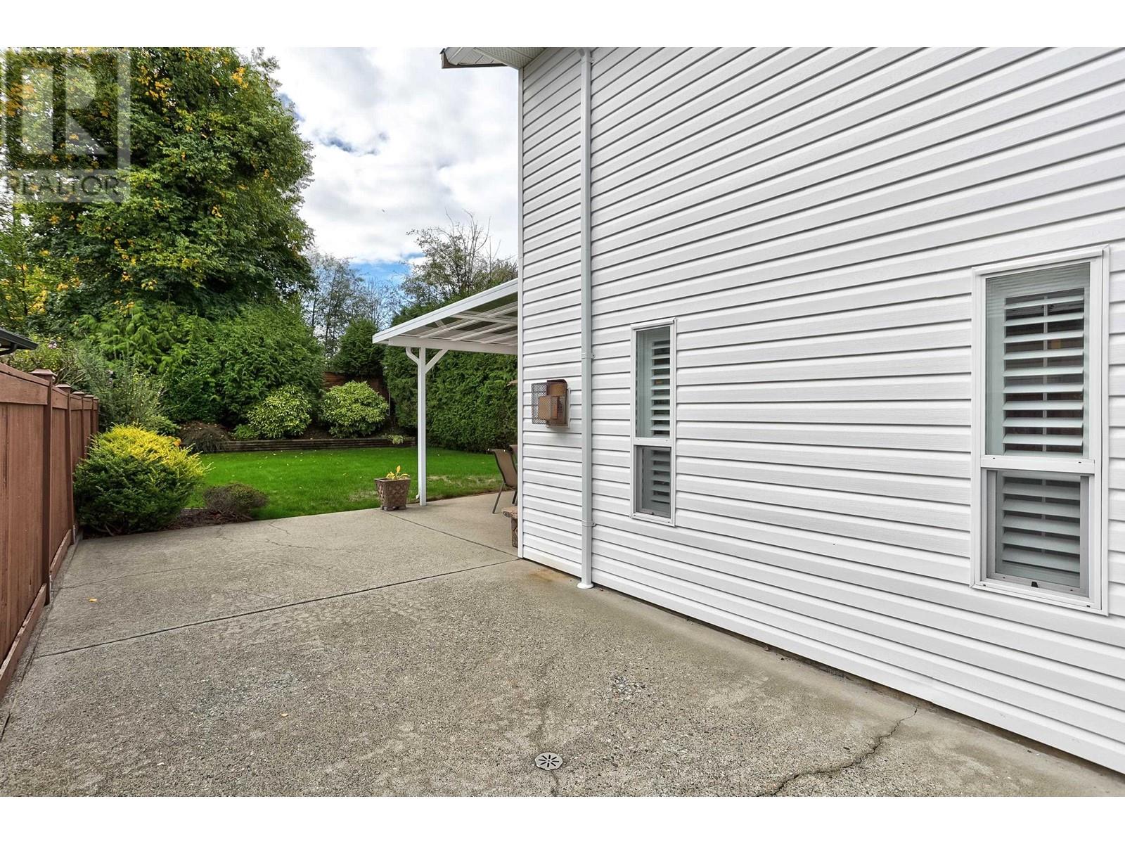 19573 Somerset Drive, Pitt Meadows, British Columbia  V3Y 2L5 - Photo 32 - R2824219