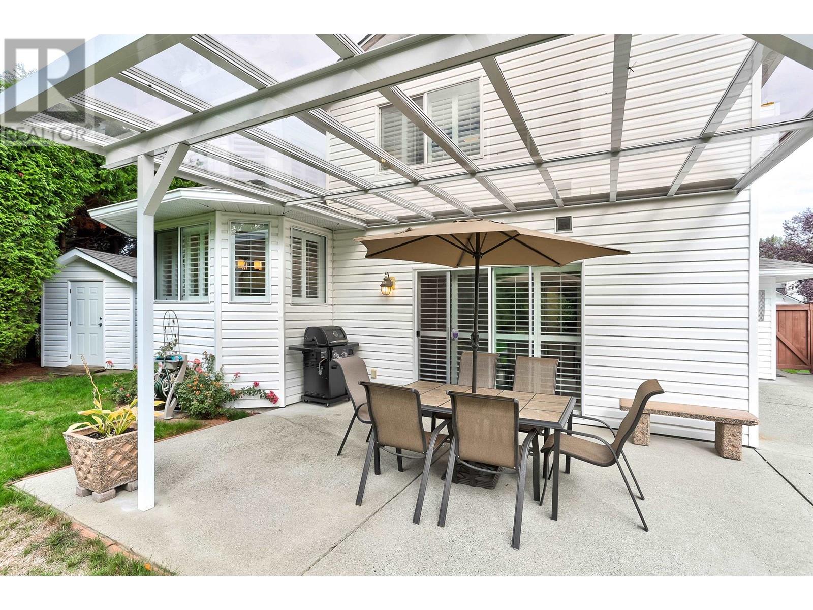 19573 Somerset Drive, Pitt Meadows, British Columbia  V3Y 2L5 - Photo 38 - R2824219