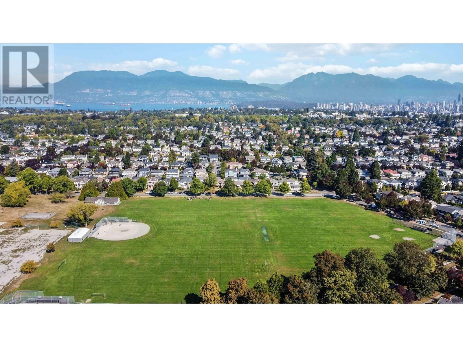 2487 W 23rd Avenue, Vancouver, British Columbia  V6L 1N7 - Photo 5 - R2824248