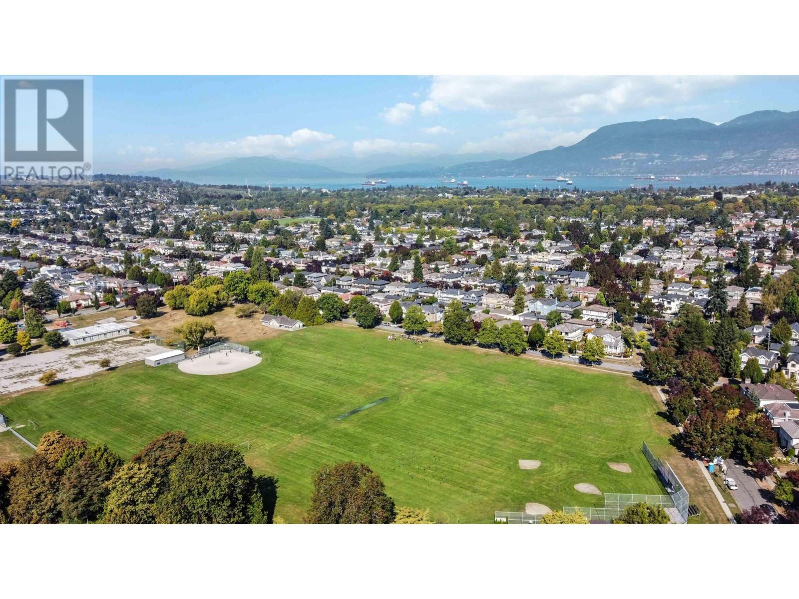 2487 W 23rd Avenue, Vancouver, British Columbia  V6L 1N7 - Photo 8 - R2824248