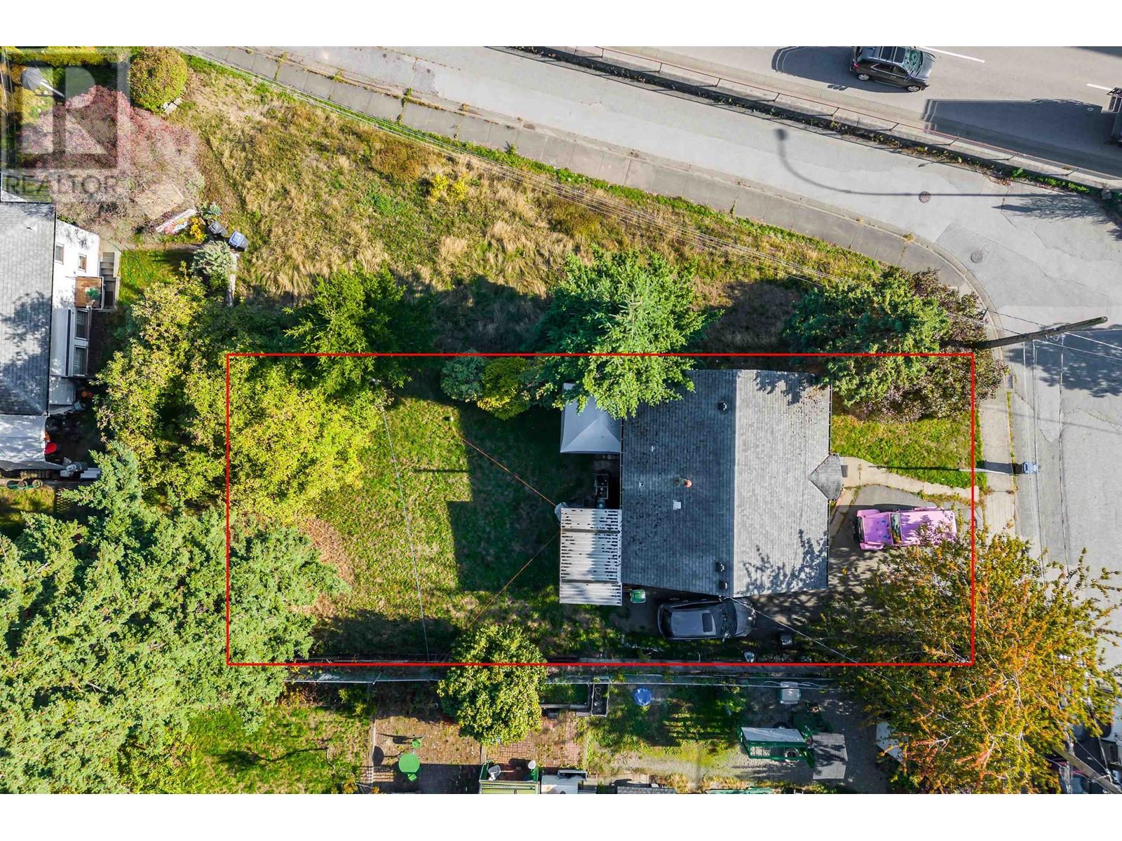 525 Sixteenth Street, New Westminster, British Columbia  V3M 4R4 - Photo 6 - R2824254