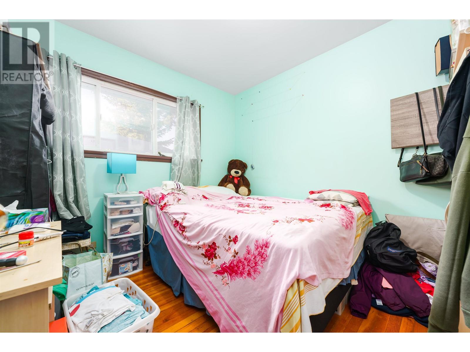 525 Sixteenth Street, New Westminster, British Columbia  V3M 4R4 - Photo 8 - R2824254