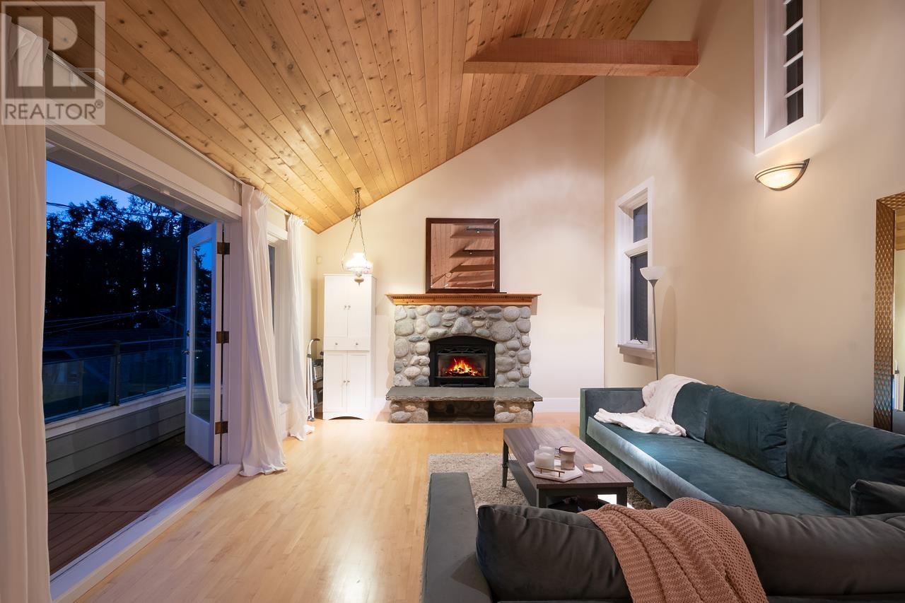 3311 Radcliffe Avenue, West Vancouver, British Columbia  V7V 1G7 - Photo 3 - R2817058