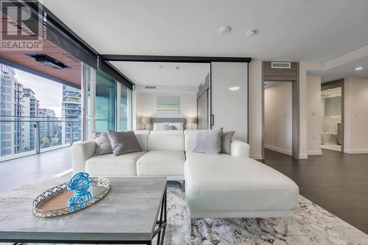 1008 1768 Cook Street, Vancouver, British Columbia  V5Y 0N3 - Photo 3 - R2823441