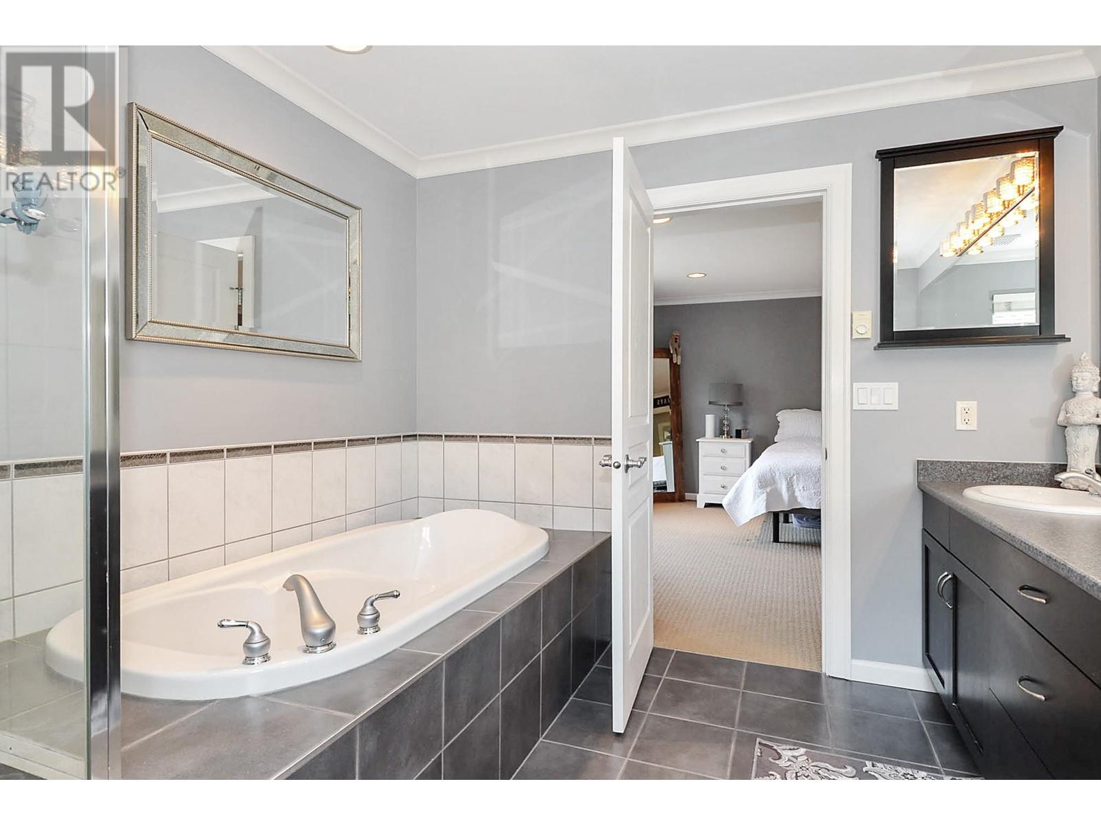 11283 Southgate Road, Pitt Meadows, British Columbia  V3Y 2W3 - Photo 18 - R2812581