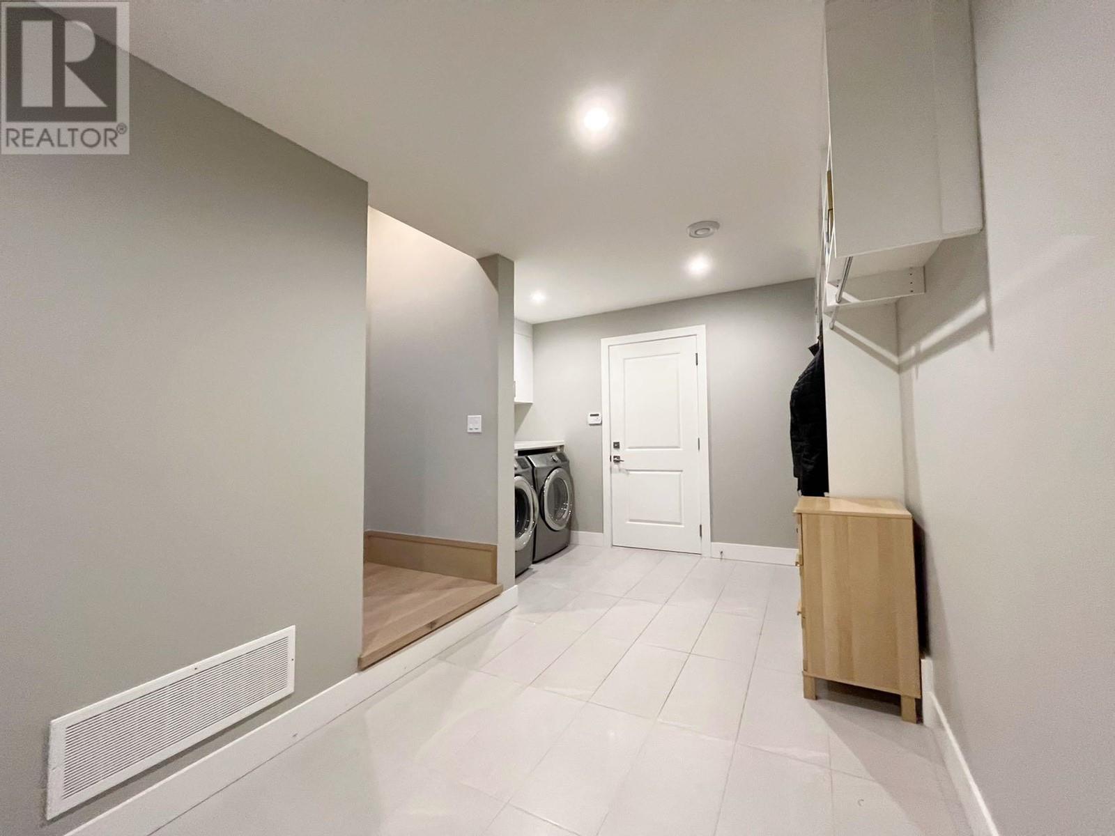 960 Stewart Avenue, Coquitlam, British Columbia  V3K 2N6 - Photo 24 - R2817750
