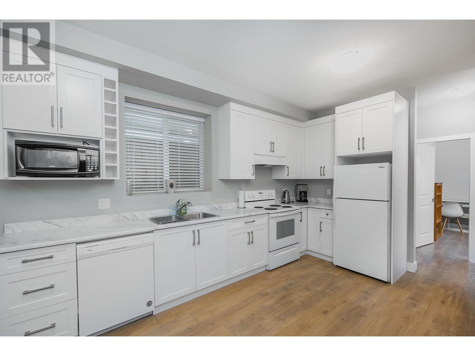 960 Stewart Avenue, Coquitlam, British Columbia  V3K 2N6 - Photo 29 - R2817750