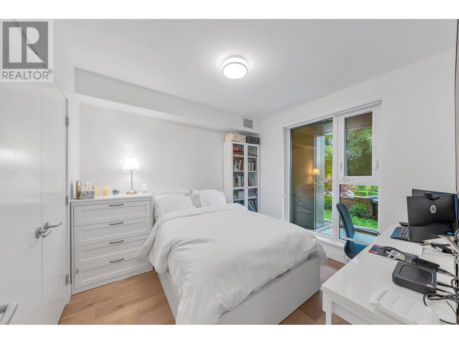 1581 W 57th Avenue, Vancouver, British Columbia  V6P 0H7 - Photo 11 - R2824271