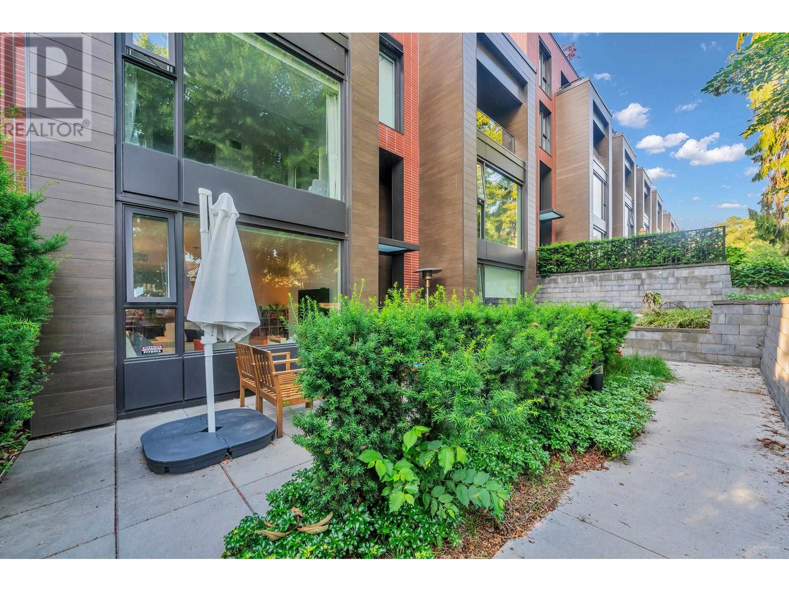 1581 W 57th Avenue, Vancouver, British Columbia  V6P 0H7 - Photo 13 - R2824271