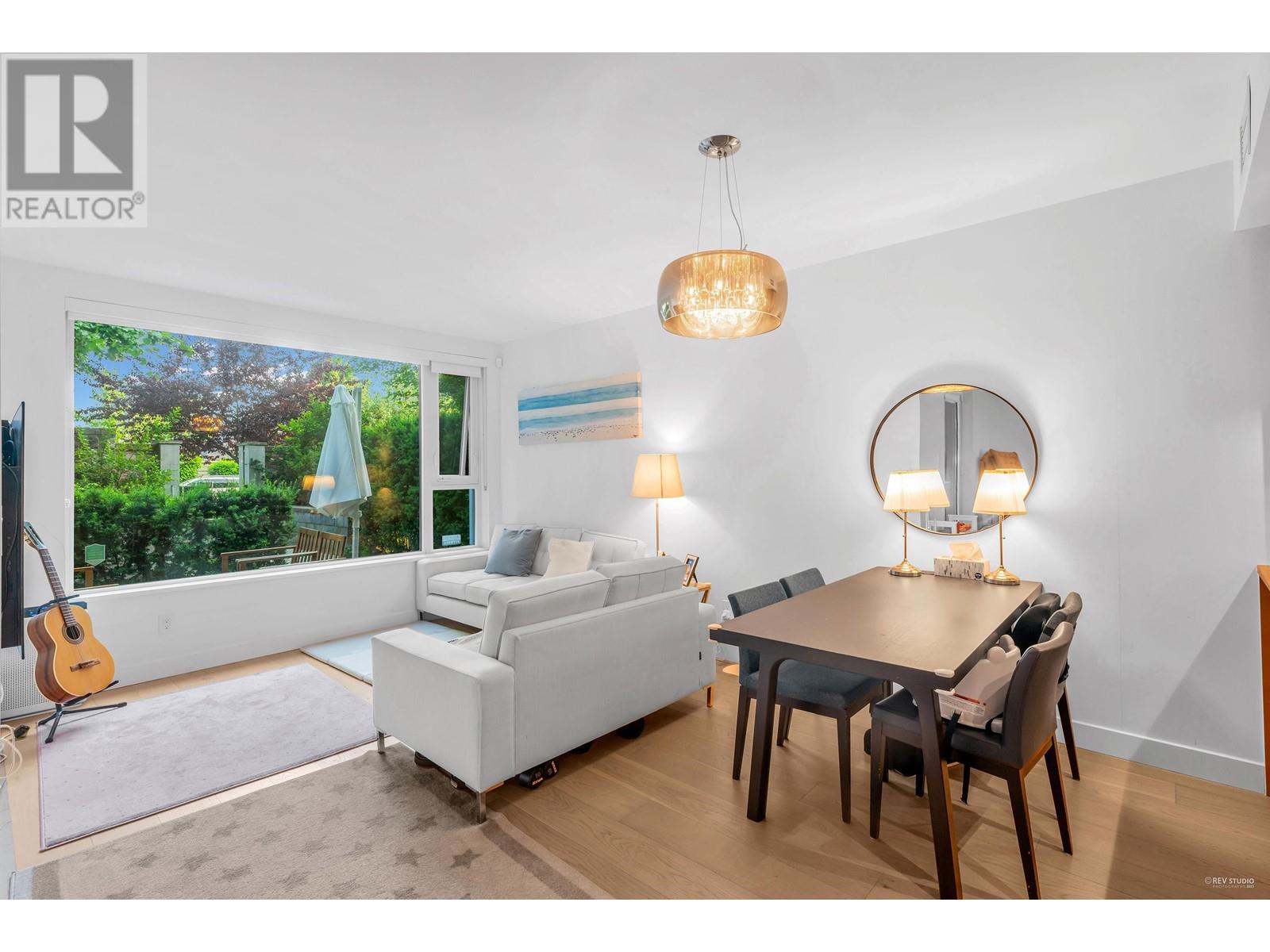 1581 W 57th Avenue, Vancouver, British Columbia  V6P 0H7 - Photo 4 - R2824271