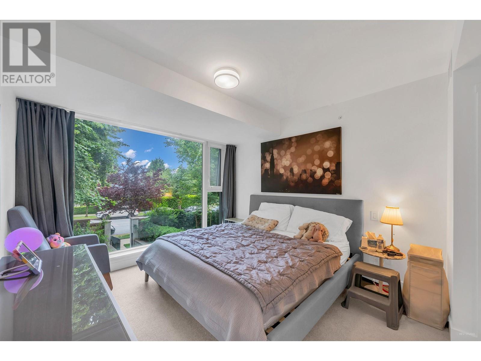 1581 W 57th Avenue, Vancouver, British Columbia  V6P 0H7 - Photo 8 - R2824271