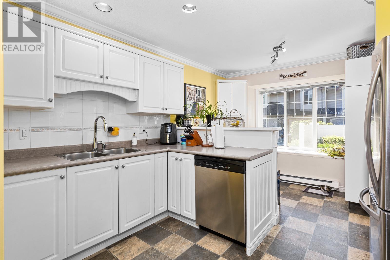 59 23085 118 Avenue, Maple Ridge, British Columbia  V2X 3J7 - Photo 4 - R2824307