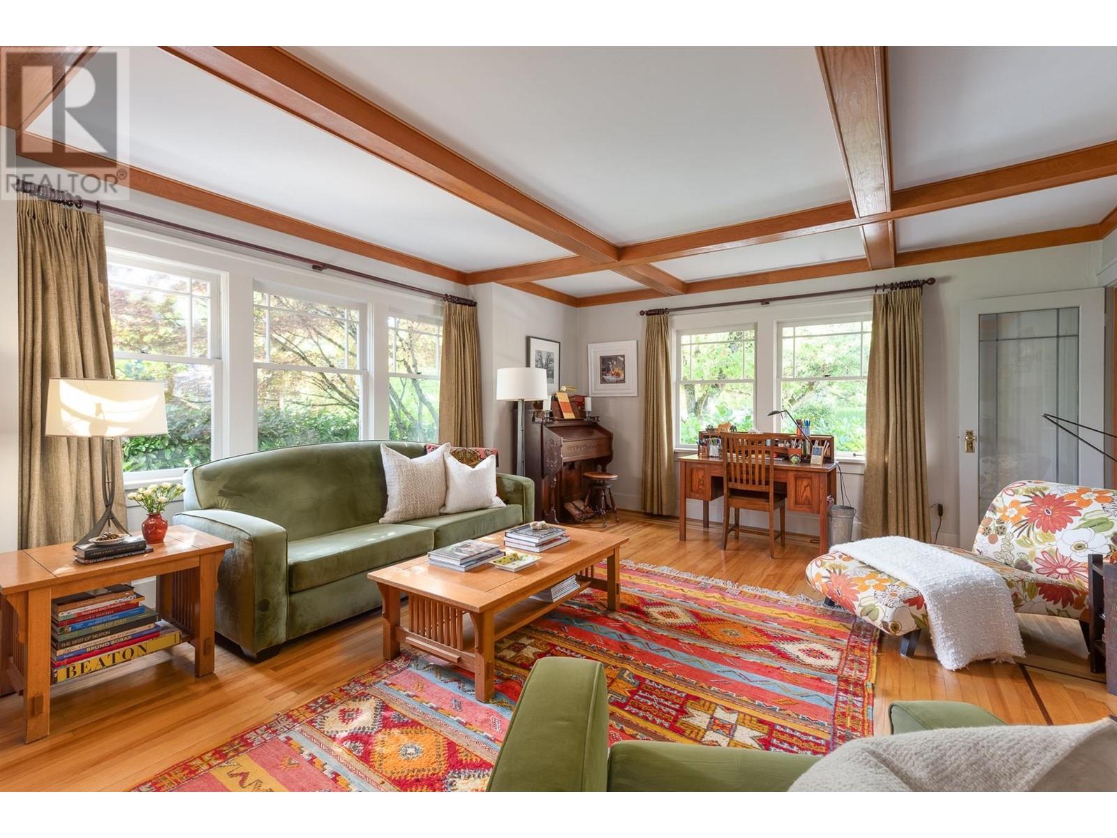 415 THIRD STREET, new westminster, British Columbia