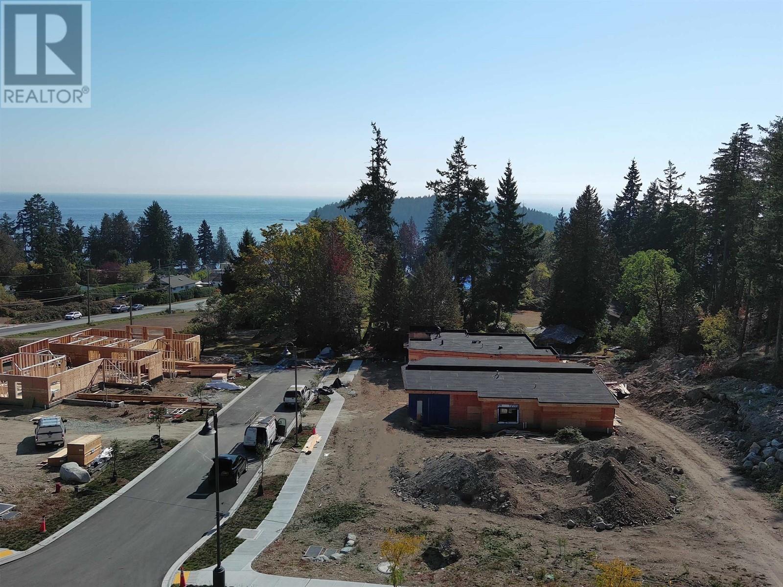 5416 Stellar Way, Sechelt, British Columbia  V7Z 0M1 - Photo 12 - R2824319