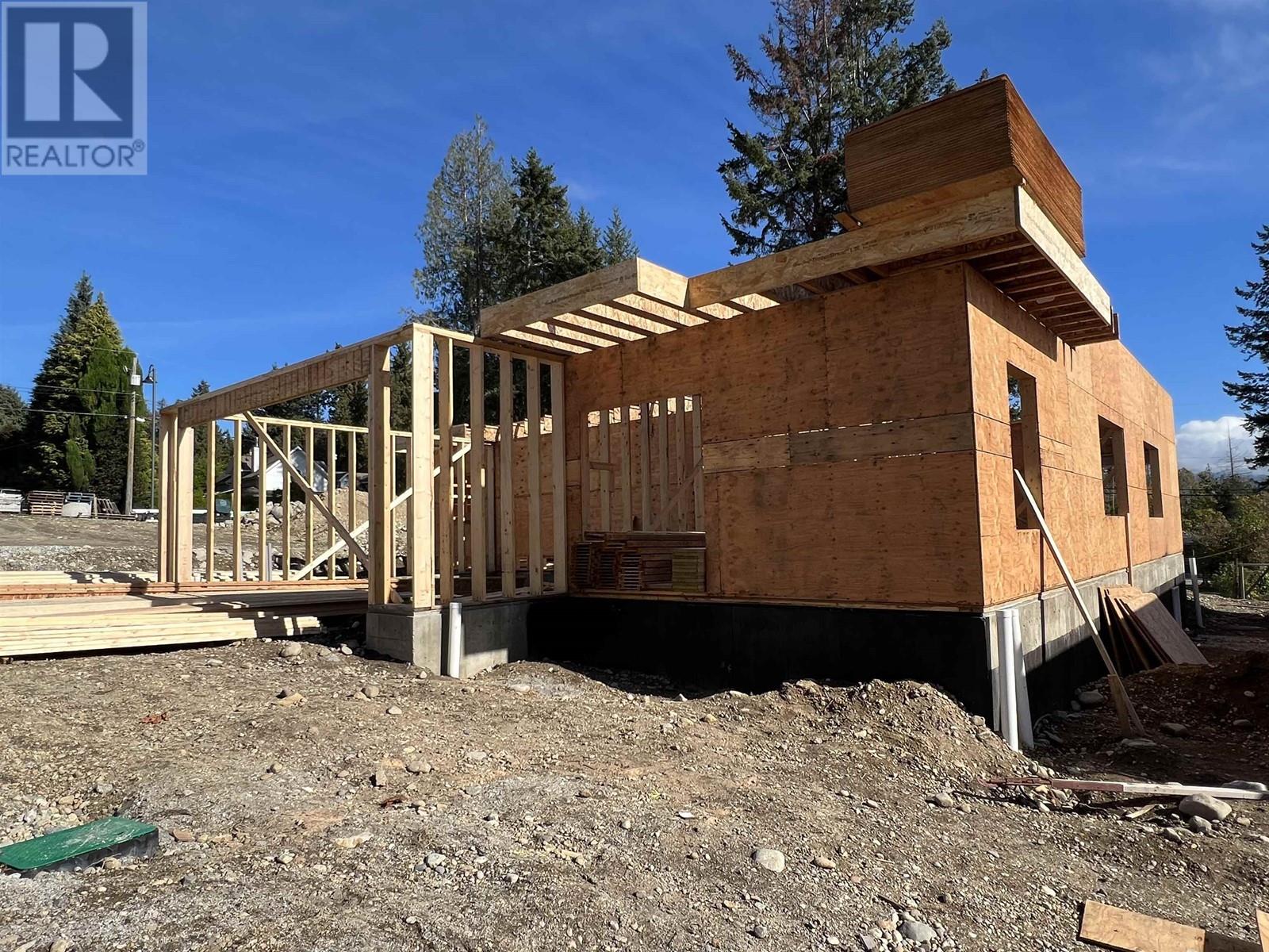 5416 Stellar Way, Sechelt, British Columbia  V7Z 0M1 - Photo 5 - R2824319