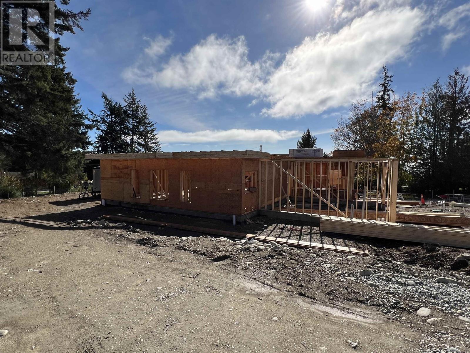 5416 Stellar Way, Sechelt, British Columbia  V7Z 0M1 - Photo 8 - R2824319
