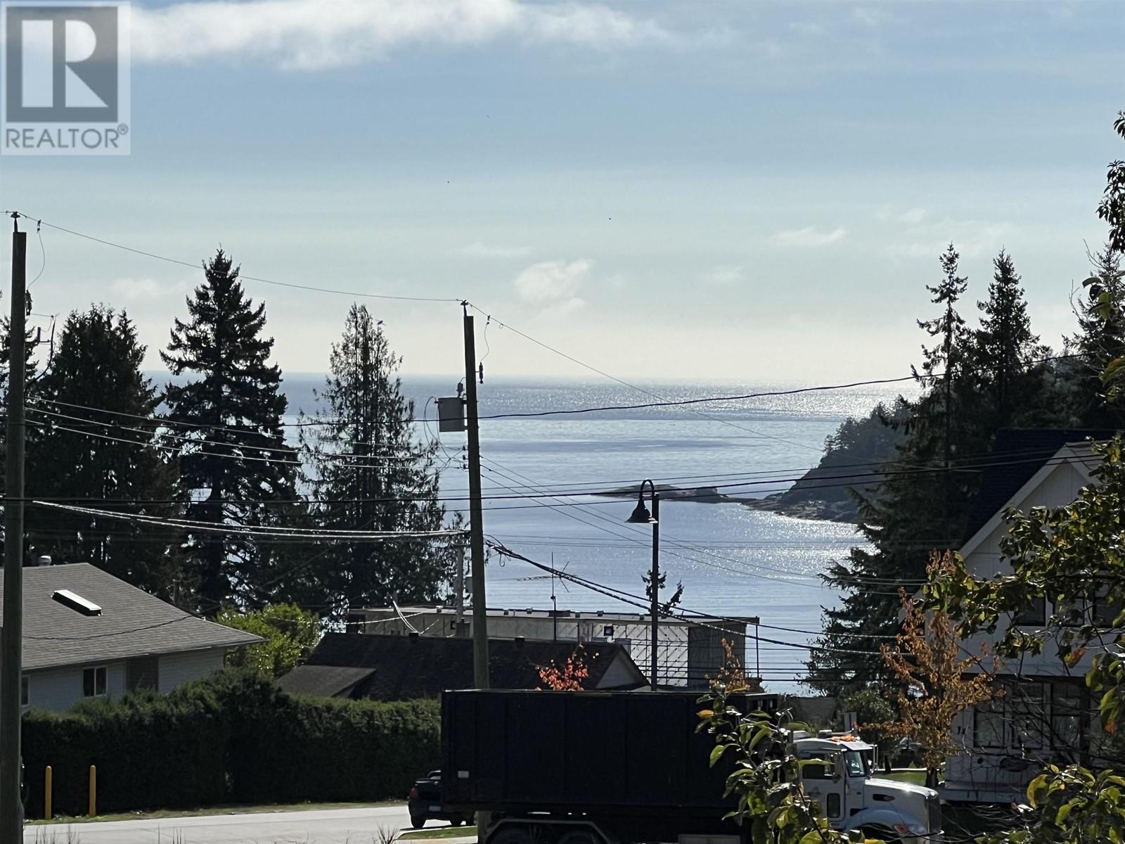 5410 STELLAR WAY, sechelt, British Columbia