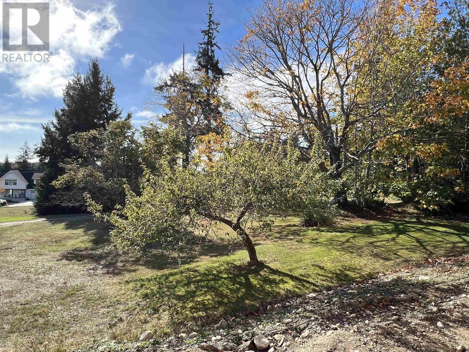 5410 Stellar Way, Sechelt, British Columbia  V7Z 0M1 - Photo 6 - R2824333