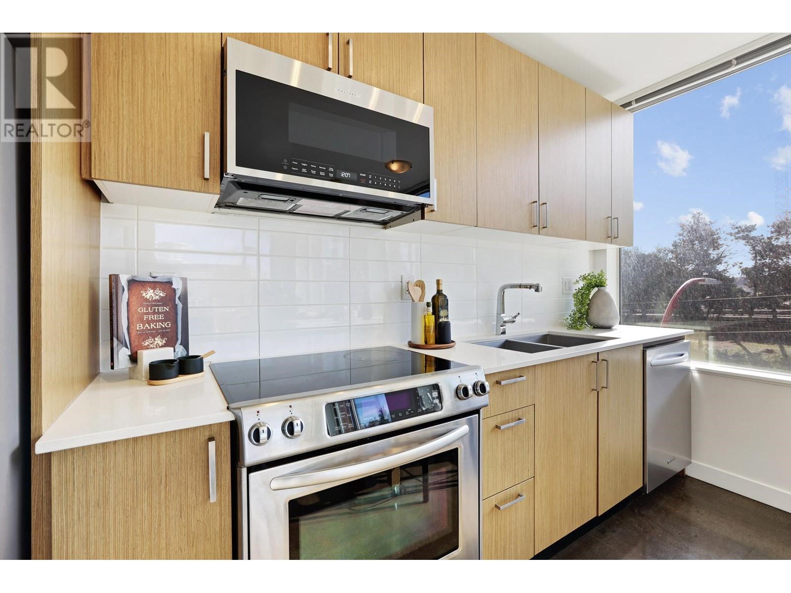 302 221 Union Street, Vancouver, British Columbia  V6A 0B4 - Photo 7 - R2824353