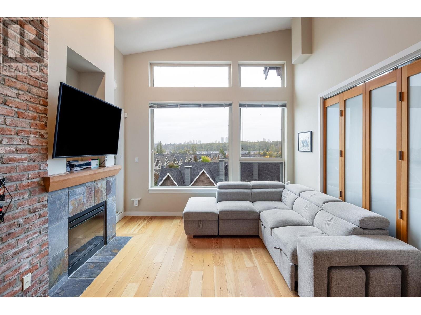 410 240 Salter Street, New Westminster, British Columbia  V3M 0C1 - Photo 3 - R2824364