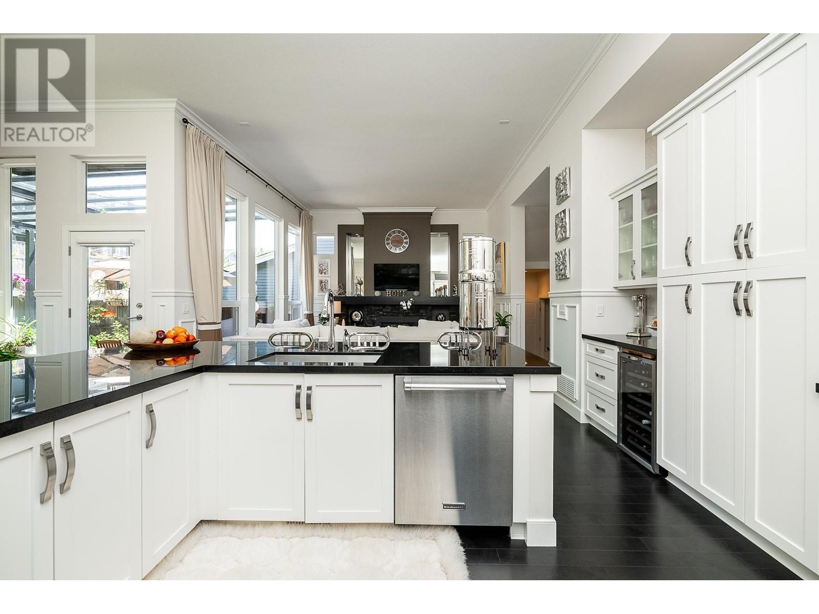 1515 Dayton Street, Coquitlam, British Columbia  V3E 0J6 - Photo 10 - R2824338