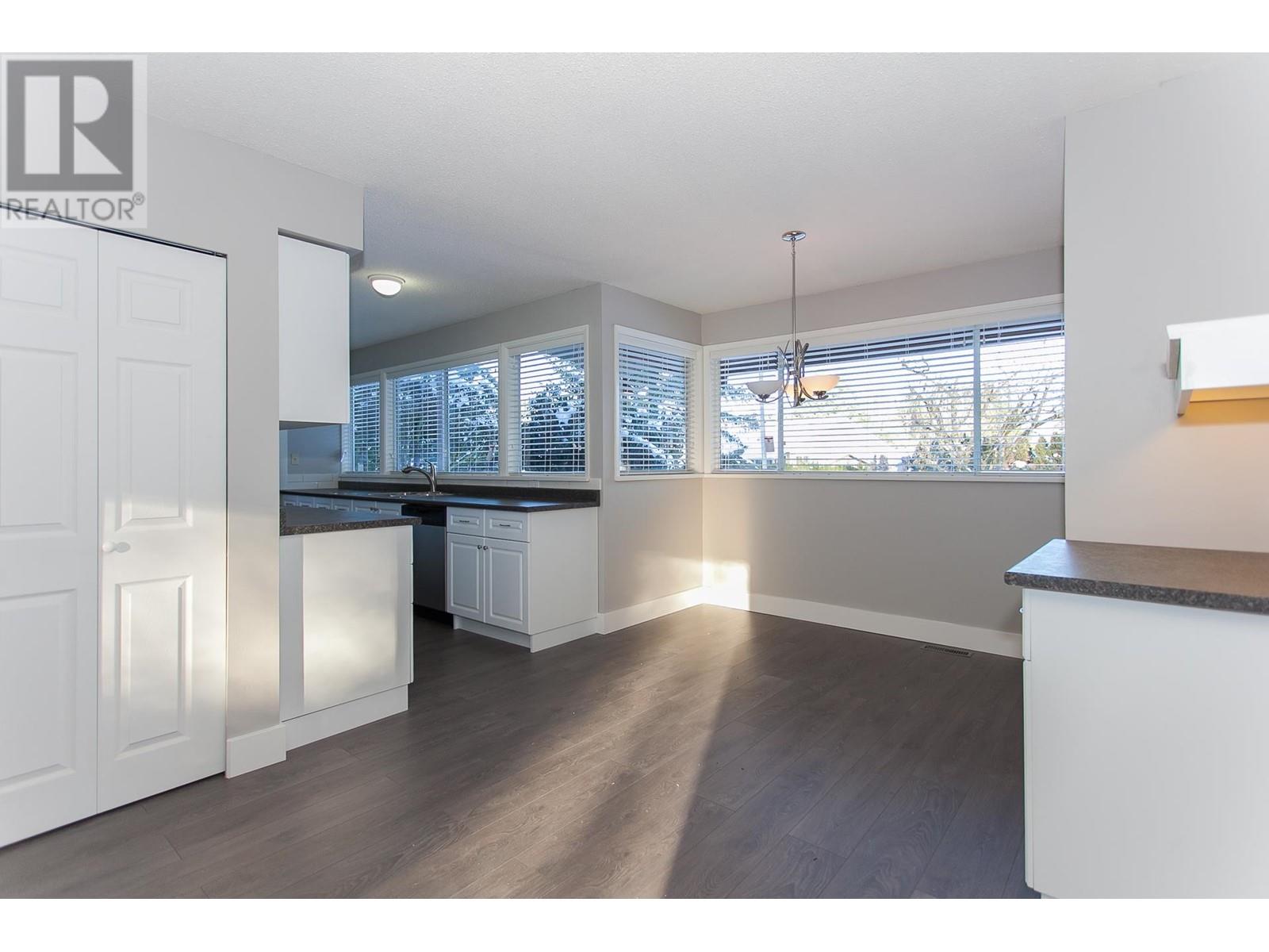 21764 124 Avenue, Maple Ridge, British Columbia  V2X 4H7 - Photo 11 - R2823941