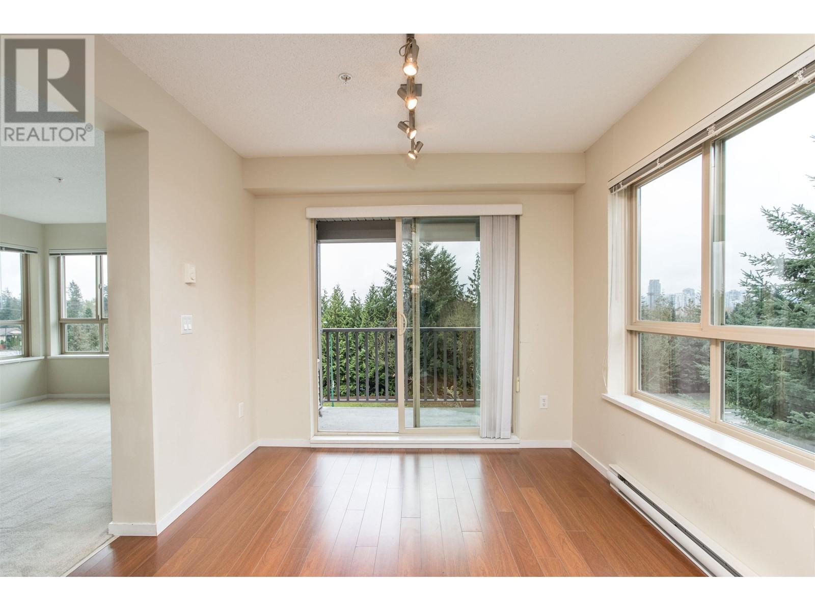 207 3132 Dayanee Springs Boulevard, Coquitlam, British Columbia  V3E 0B5 - Photo 4 - R2822914