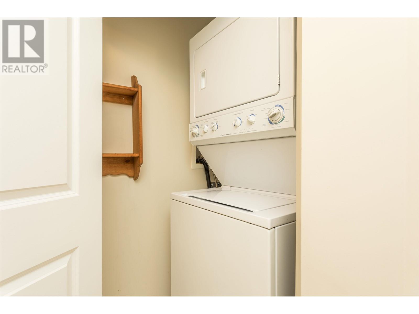 207 3132 Dayanee Springs Boulevard, Coquitlam, British Columbia  V3E 0B5 - Photo 12 - R2822914