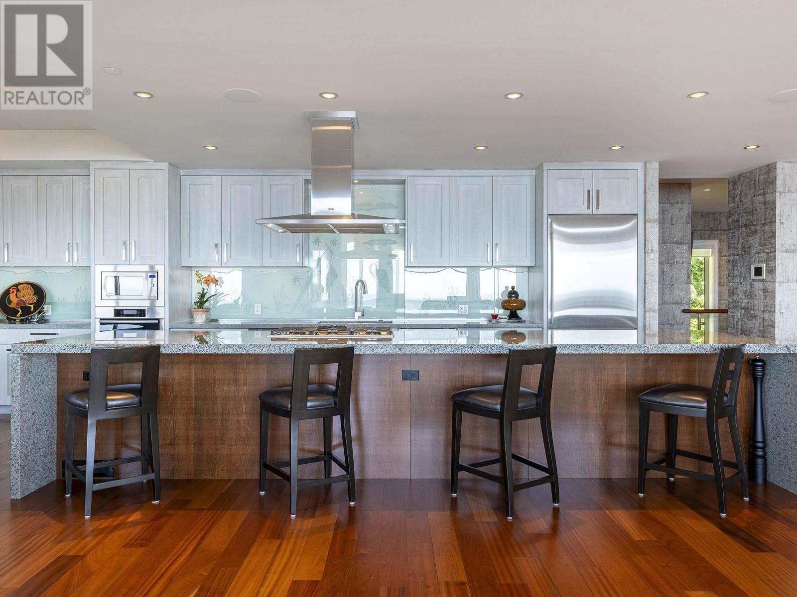 407 2535 Garden Court, West Vancouver, British Columbia  V7S 0A1 - Photo 11 - R2824262