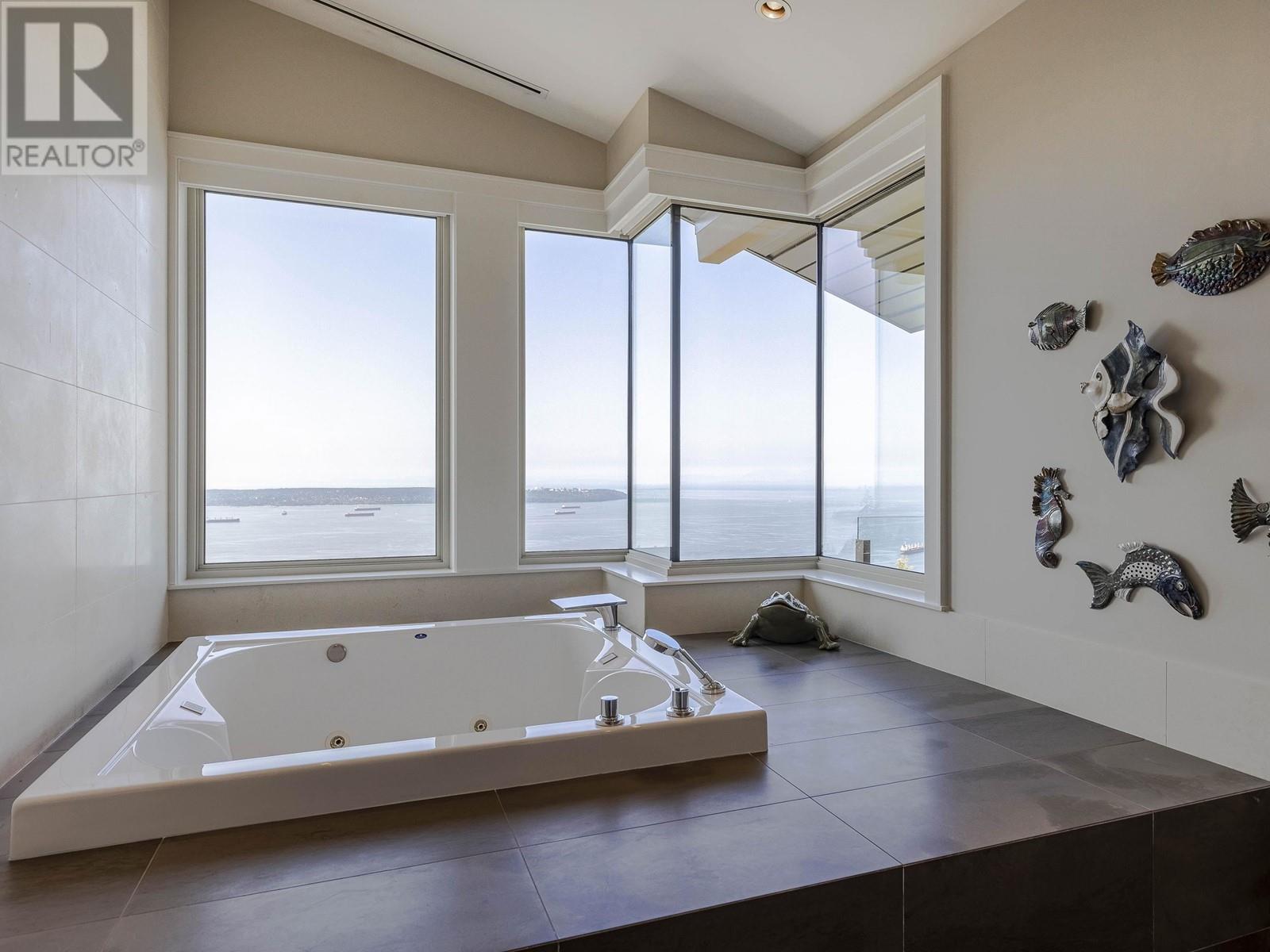 407 2535 Garden Court, West Vancouver, British Columbia  V7S 0A1 - Photo 29 - R2824262