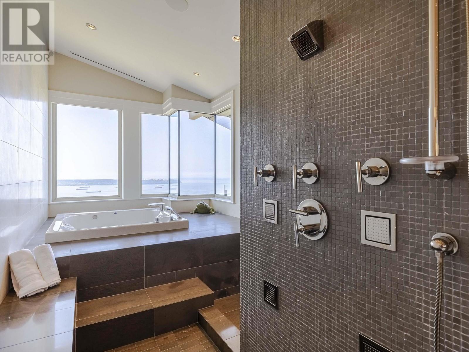 407 2535 Garden Court, West Vancouver, British Columbia  V7S 0A1 - Photo 27 - R2824262