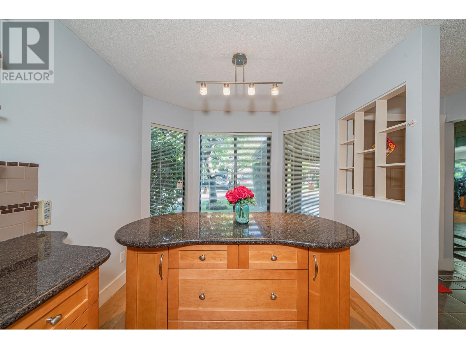 6 7651 Francis Road, Richmond, British Columbia  V6Y 1A3 - Photo 3 - R2824373
