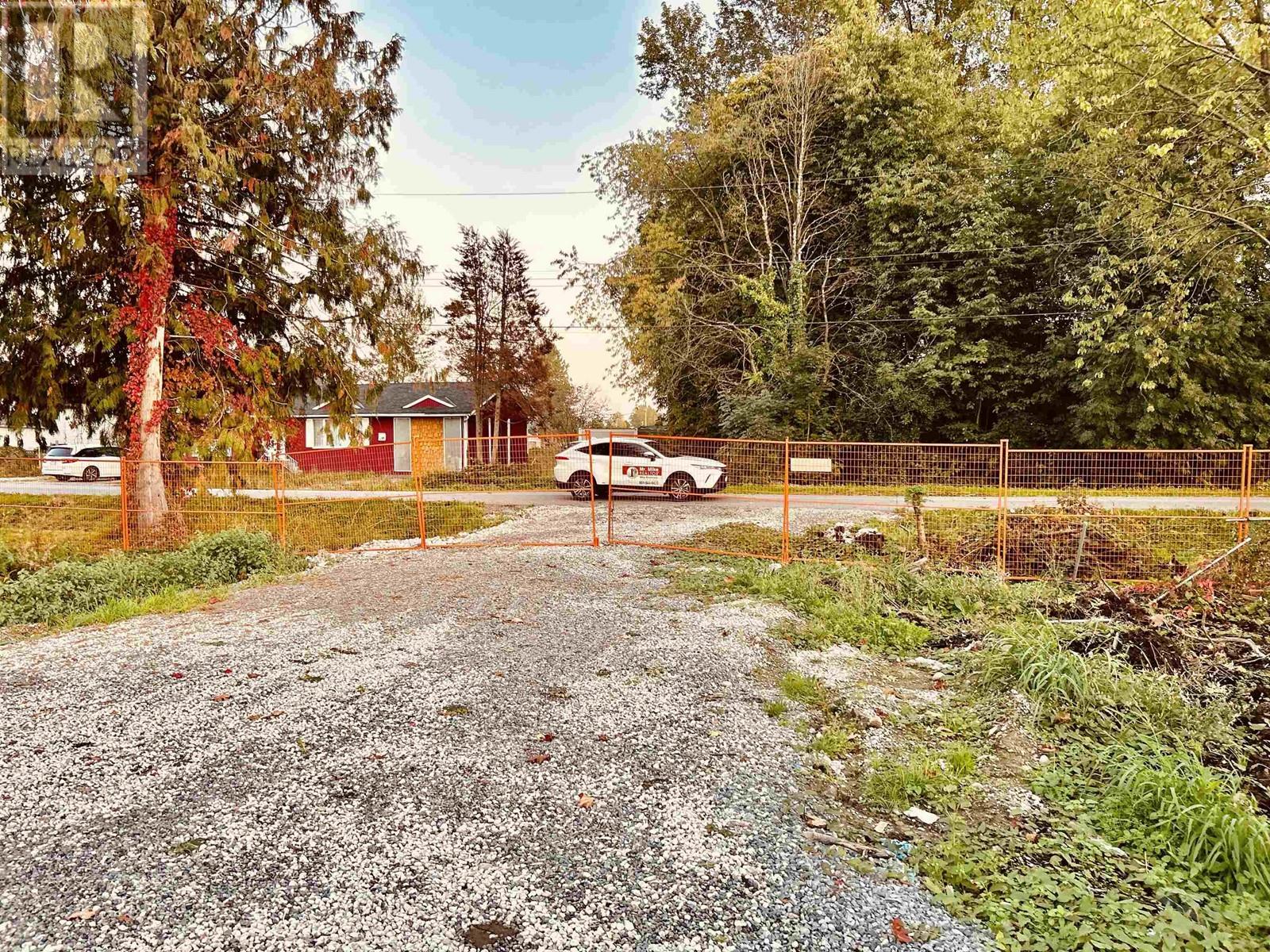 6063 9th Avenue, Burnaby, British Columbia  V3N 2T4 - Photo 5 - R2823877