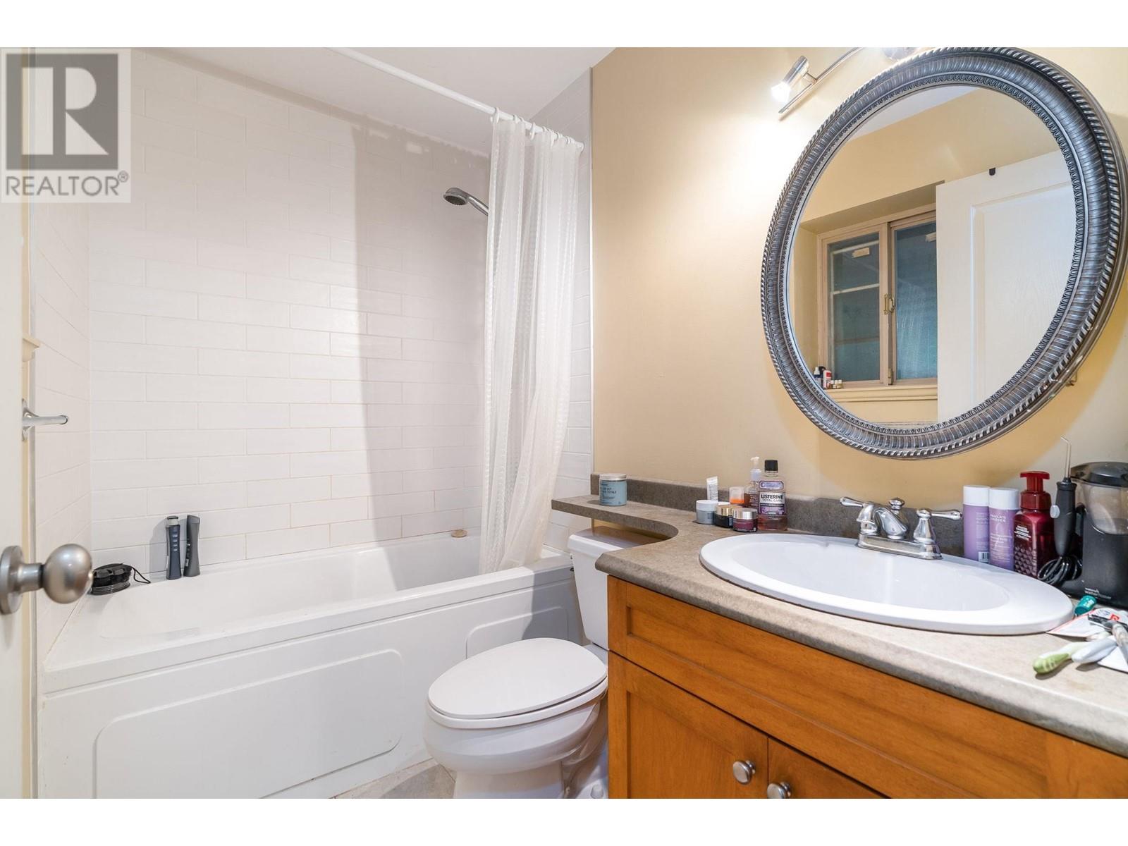 1689 Tatlow Avenue, North Vancouver, British Columbia  V7P 3A1 - Photo 21 - R2824179