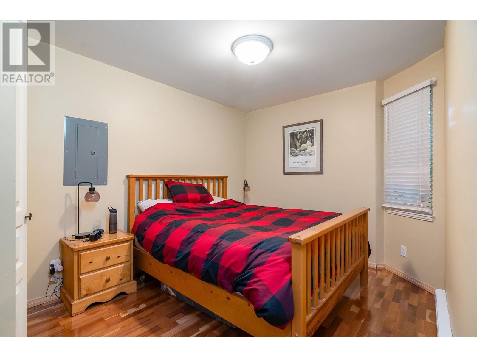 1689 Tatlow Avenue, North Vancouver, British Columbia  V7P 3A1 - Photo 20 - R2824179