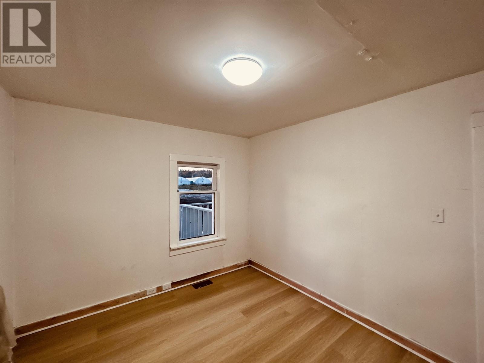 6063 9th Avenue, Burnaby, British Columbia  V3N 2T4 - Photo 13 - R2823877