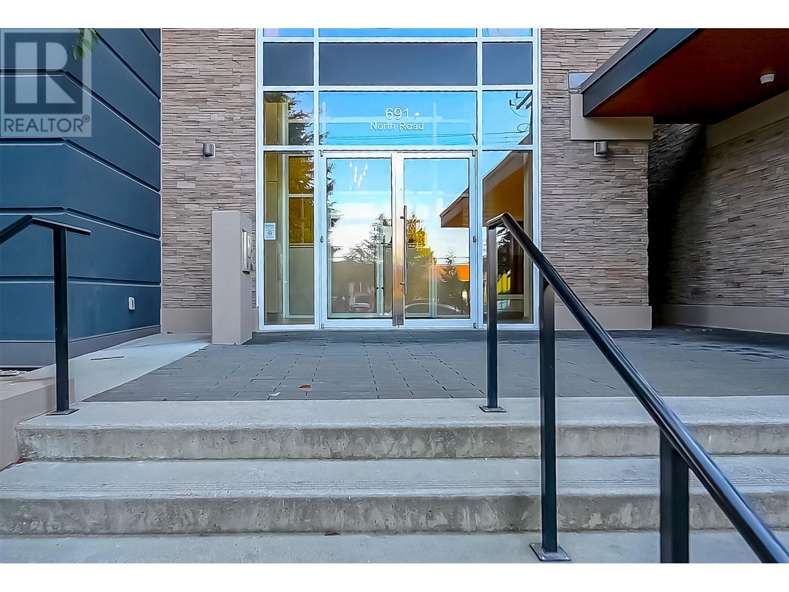 1809 691 North Road, Coquitlam, British Columbia  V3J 0H9 - Photo 3 - R2823319