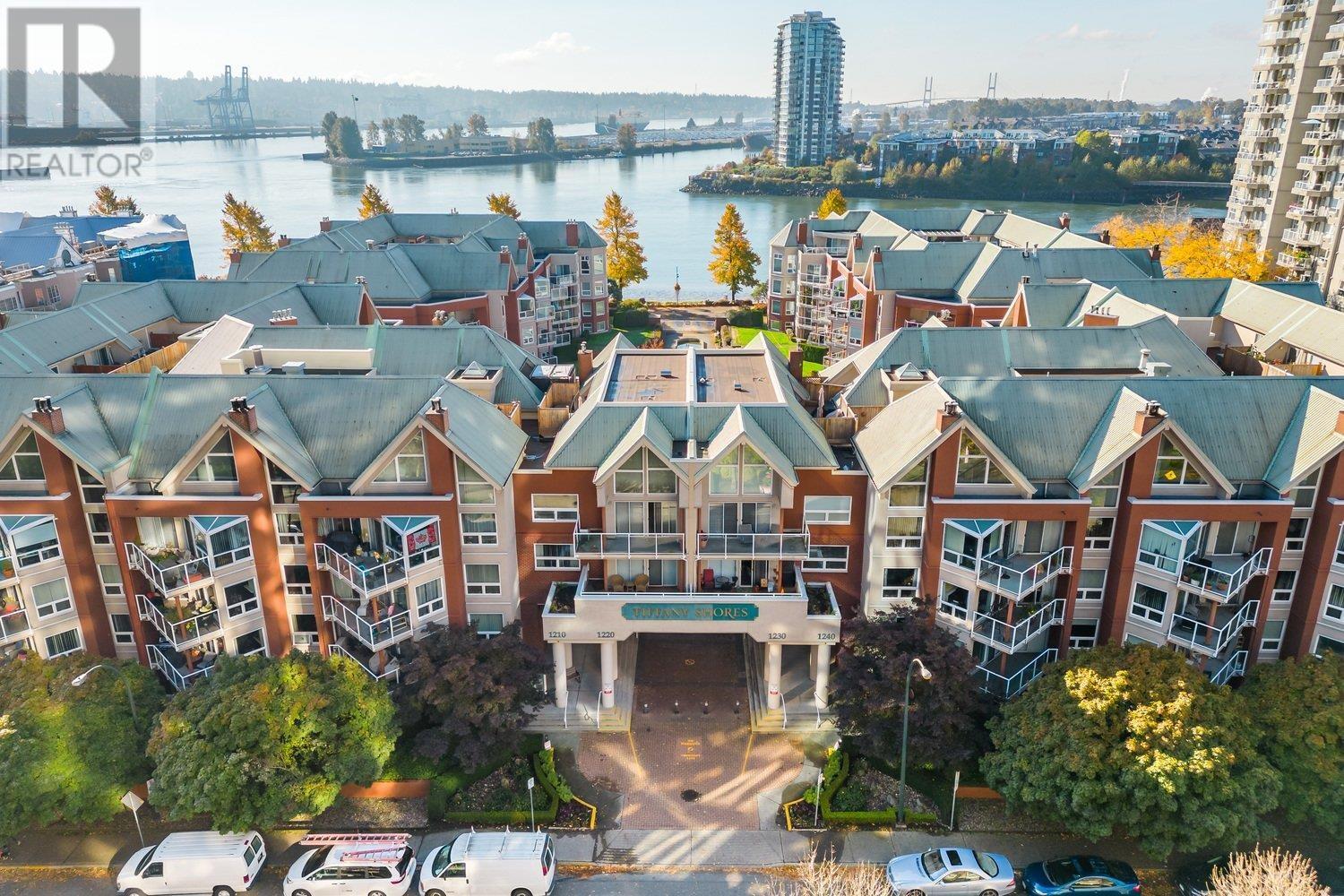 404b 1210 Quayside Drive, New Westminster, British Columbia  V3M 6H1 - Photo 2 - R2823983