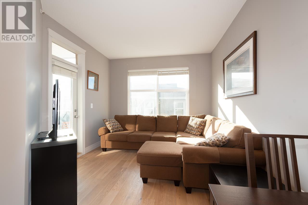 416 2343 Atkins Avenue, Port Coquitlam, British Columbia  V3C 1Y7 - Photo 4 - R2824266