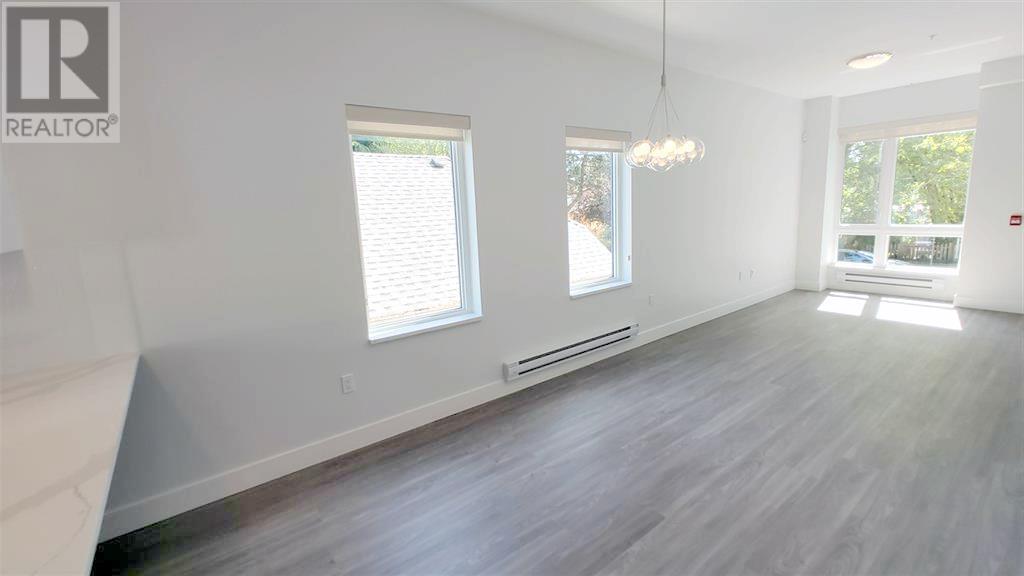 2731 Duke Street, Vancouver, British Columbia  V5R 4S8 - Photo 2 - R2824245