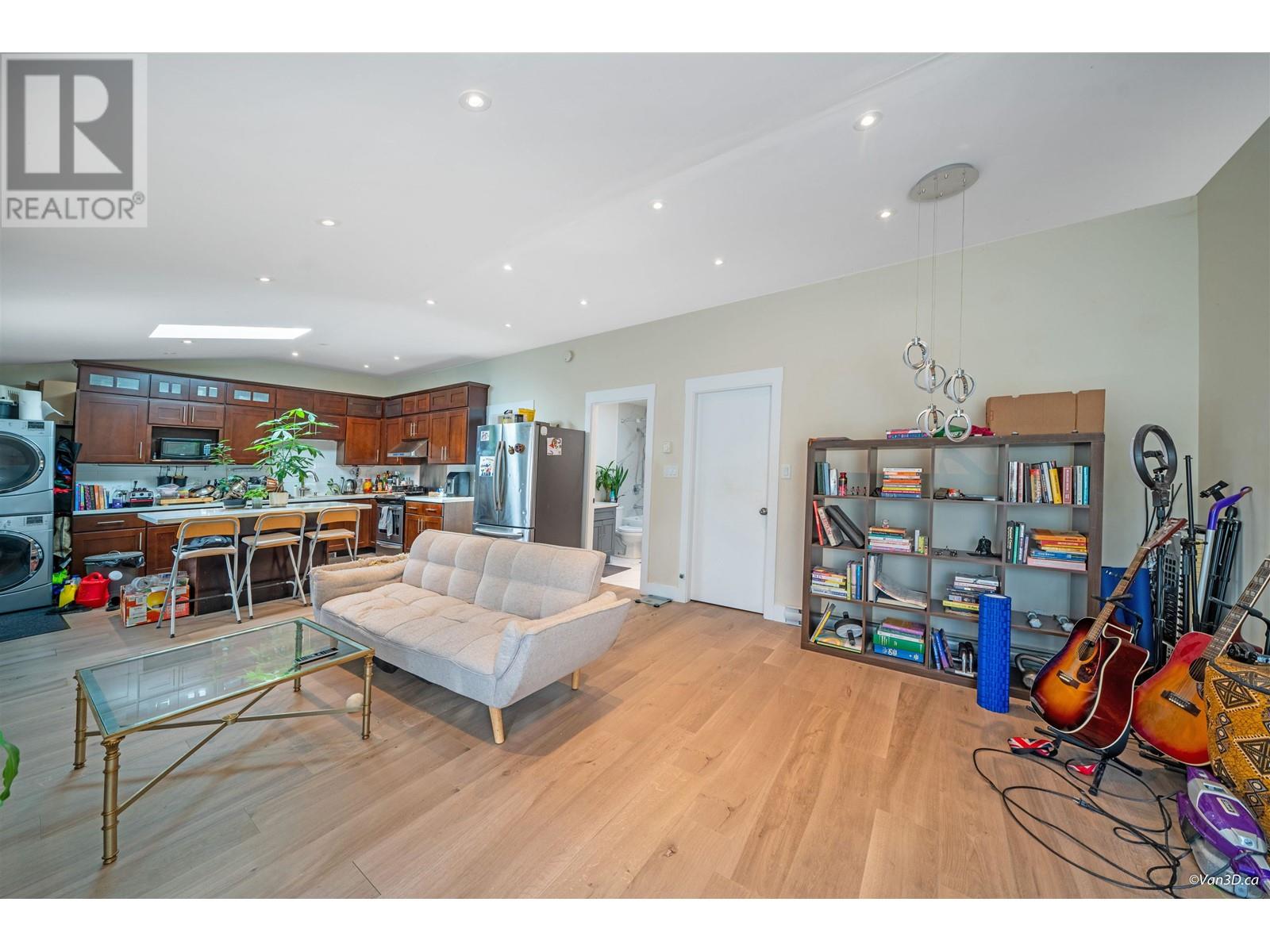 7962 Nelson Avenue, Burnaby, British Columbia  V5J 4E5 - Photo 16 - R2824320