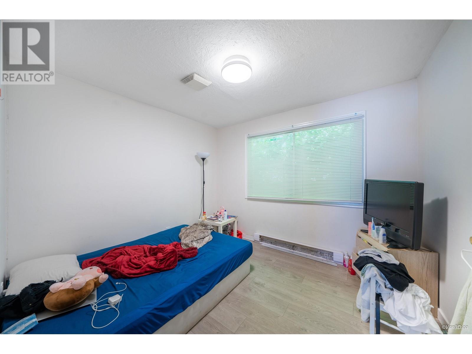 7962 Nelson Avenue, Burnaby, British Columbia  V5J 4E5 - Photo 30 - R2824320