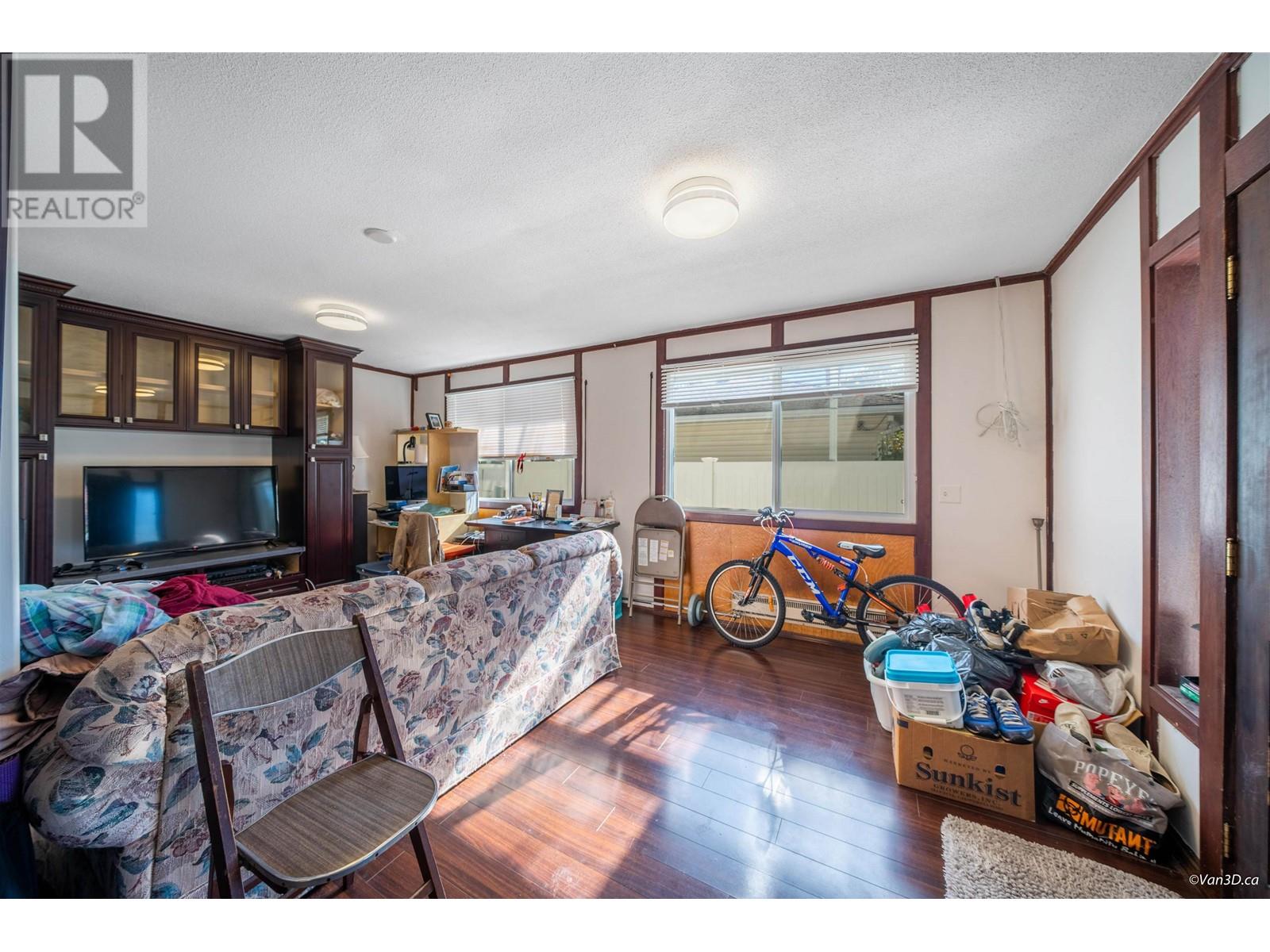 7962 Nelson Avenue, Burnaby, British Columbia  V5J 4E5 - Photo 25 - R2824320