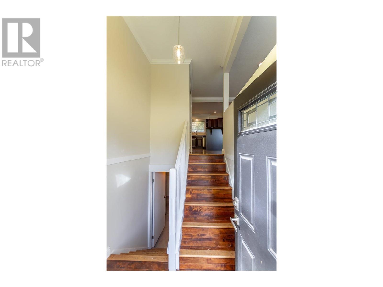 12125 229 Street, Maple Ridge, British Columbia  V2X 7M9 - Photo 3 - R2823928
