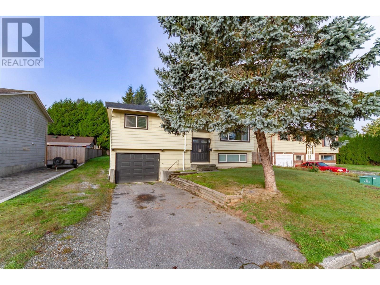 12125 229 Street, Maple Ridge, British Columbia  V2X 7M9 - Photo 2 - R2823928