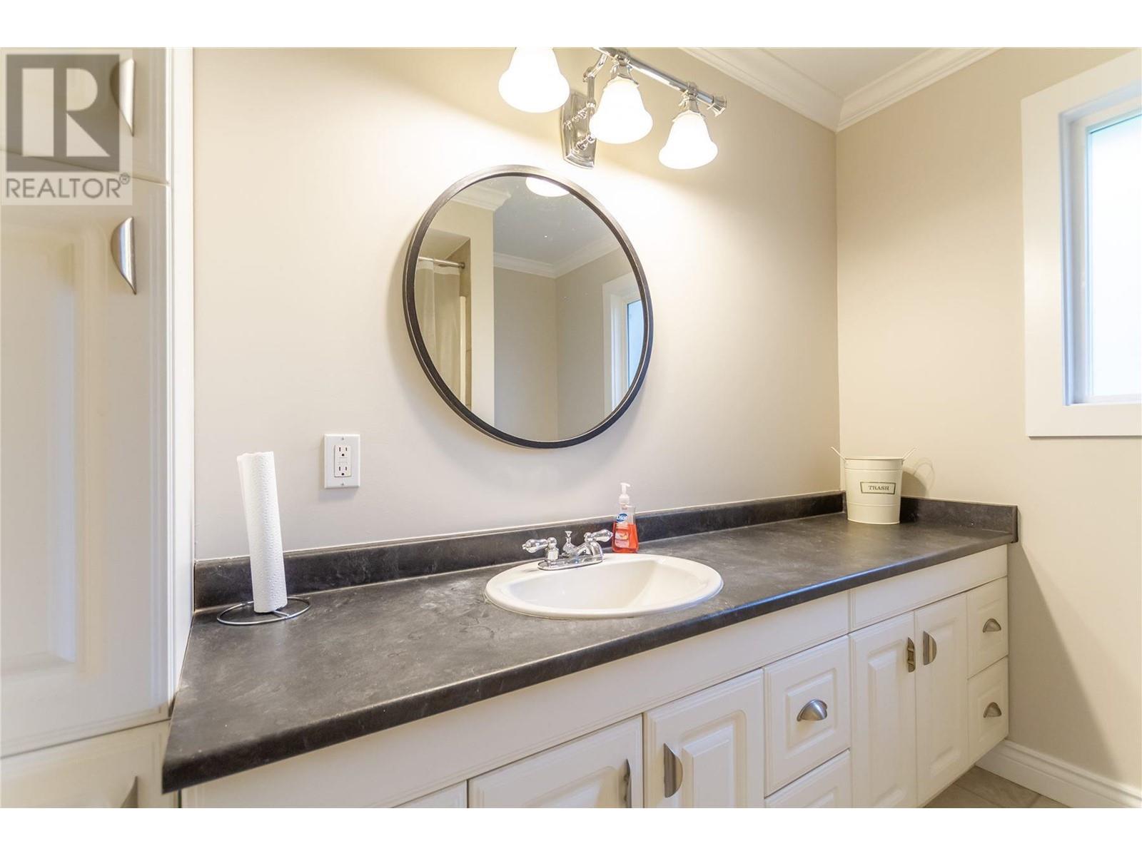 12125 229 Street, Maple Ridge, British Columbia  V2X 7M9 - Photo 18 - R2823928