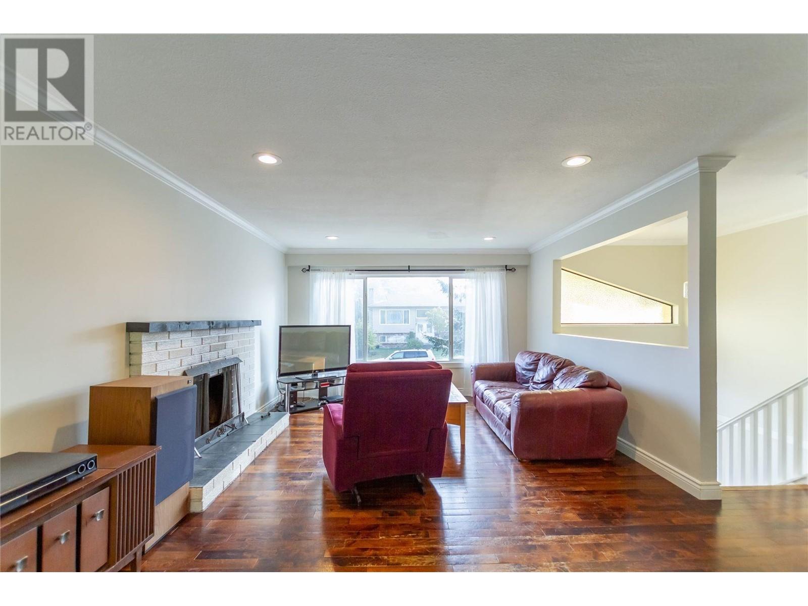 12125 229 Street, Maple Ridge, British Columbia  V2X 7M9 - Photo 4 - R2823928