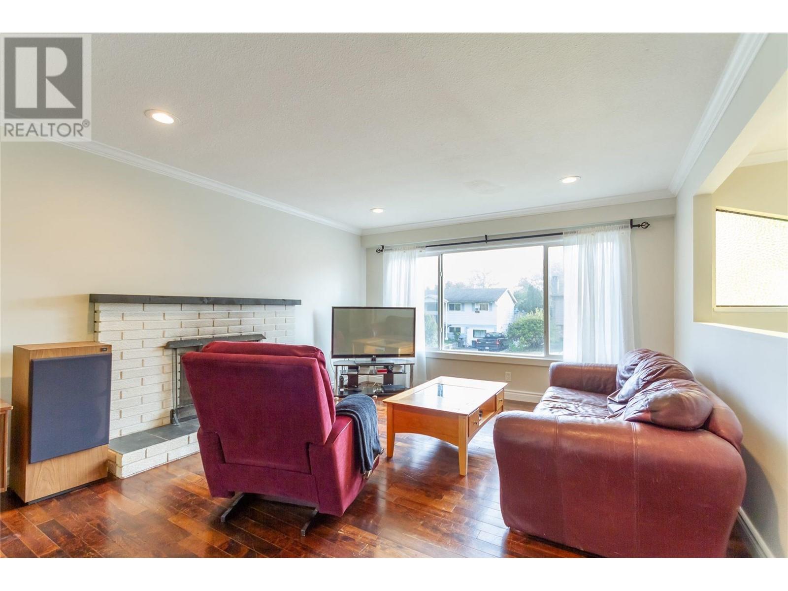 12125 229 Street, Maple Ridge, British Columbia  V2X 7M9 - Photo 6 - R2823928
