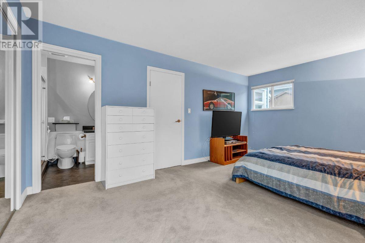 9266 Mcburney Drive, Richmond, British Columbia  V6Y 3H4 - Photo 24 - R2824347