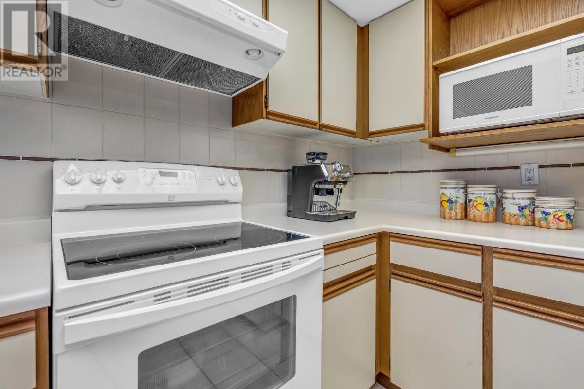 9266 Mcburney Drive, Richmond, British Columbia  V6Y 3H4 - Photo 12 - R2824347